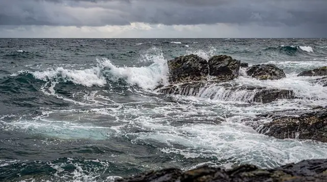 Which ocean is warm enough to swim in